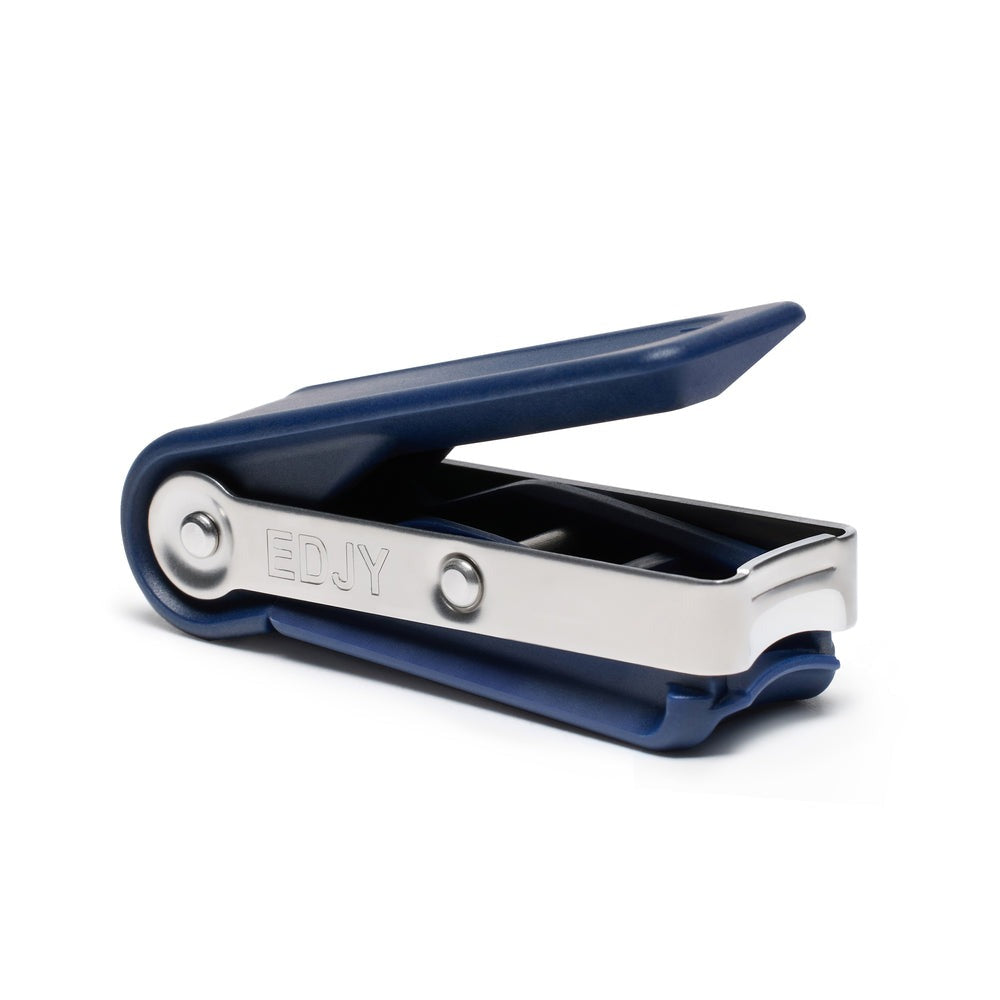 Fingernail Cutter